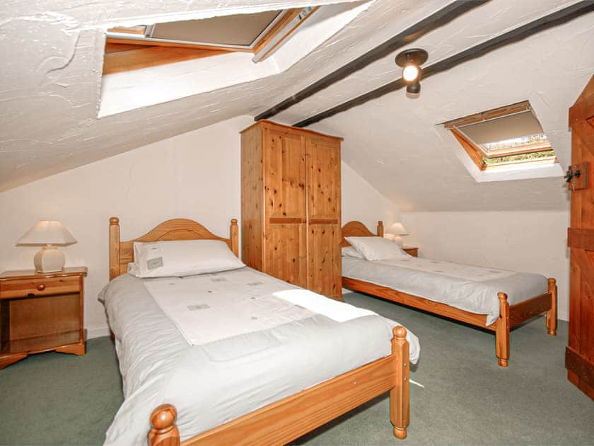 Trinity Lodge - Burton Ferry Holiday Cottages, Burton, nr Milford Haven