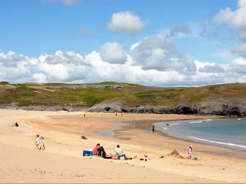 Trinity Lodge - Burton Ferry Holiday Cottages, Burton, nr Milford Haven