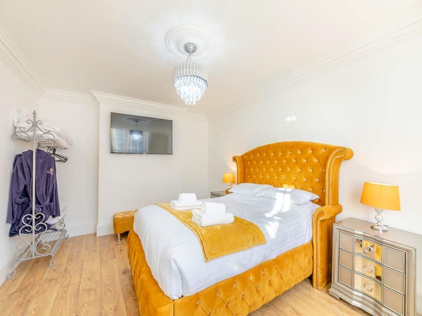 Double bedroom | Iris Apartment - Ridley House, Yarm