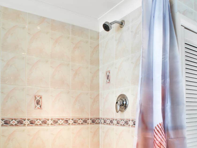 Bathroom | Sea Breeze, Walcott, near Norwich