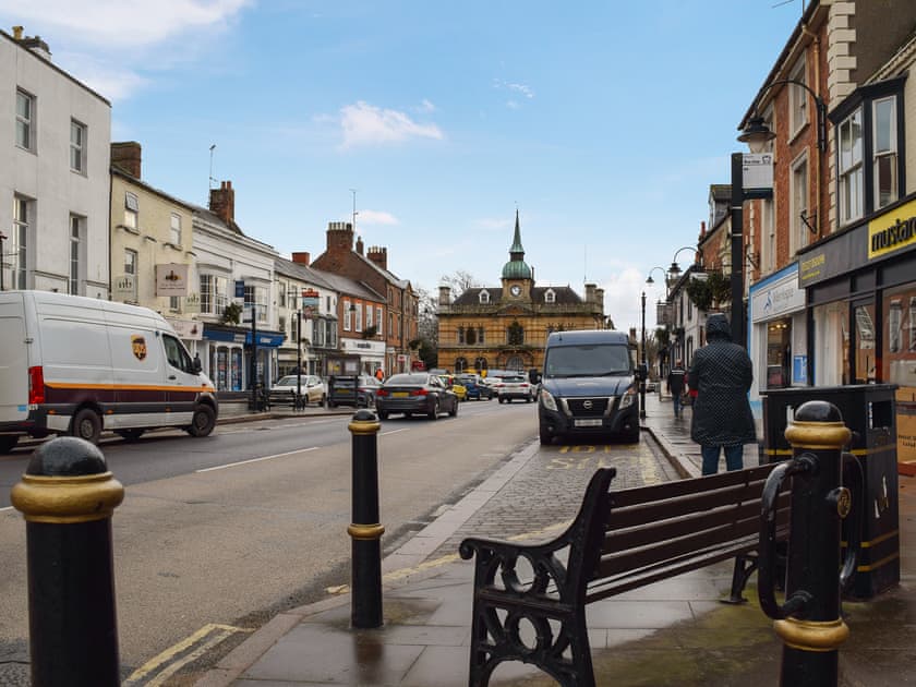 Surrounding area | Racing Retreat, Towcester