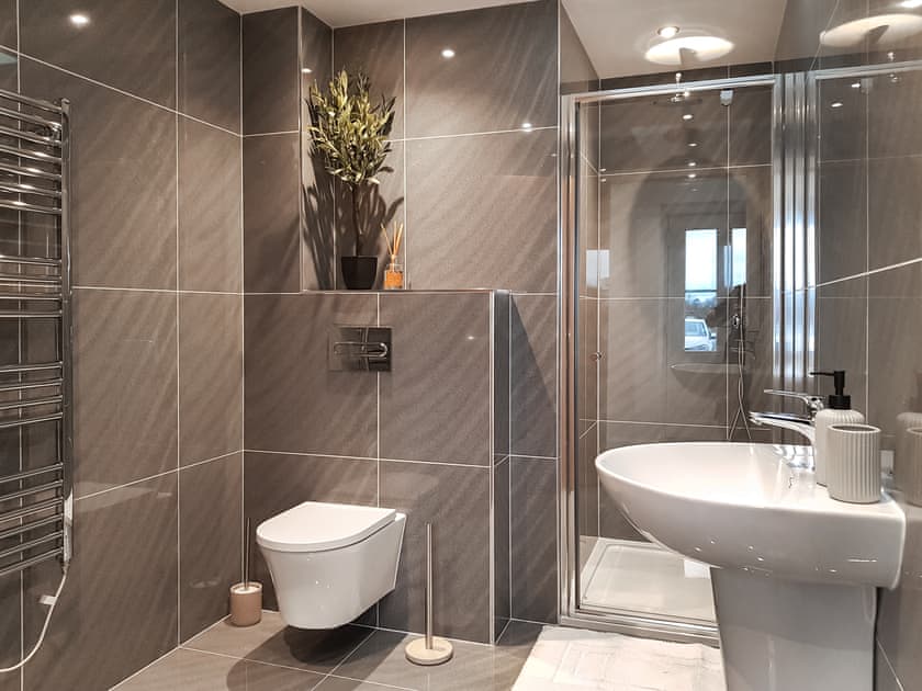 Bathroom | Kilconquhar Cottage, Kilconquhar, near Leven