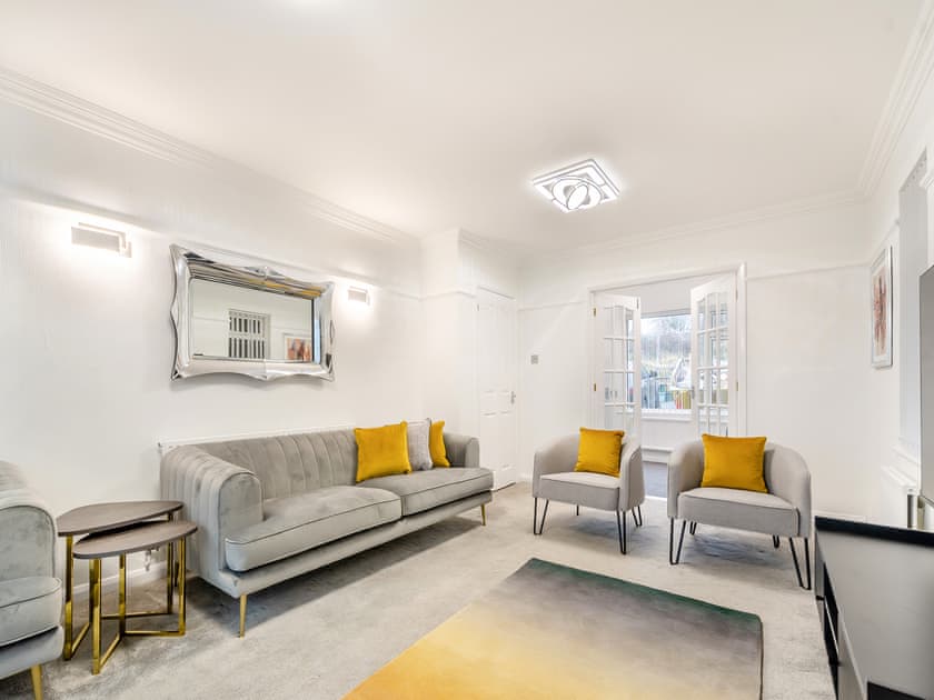 Living room | Robinswood House, Gloucester, near Cotswolds