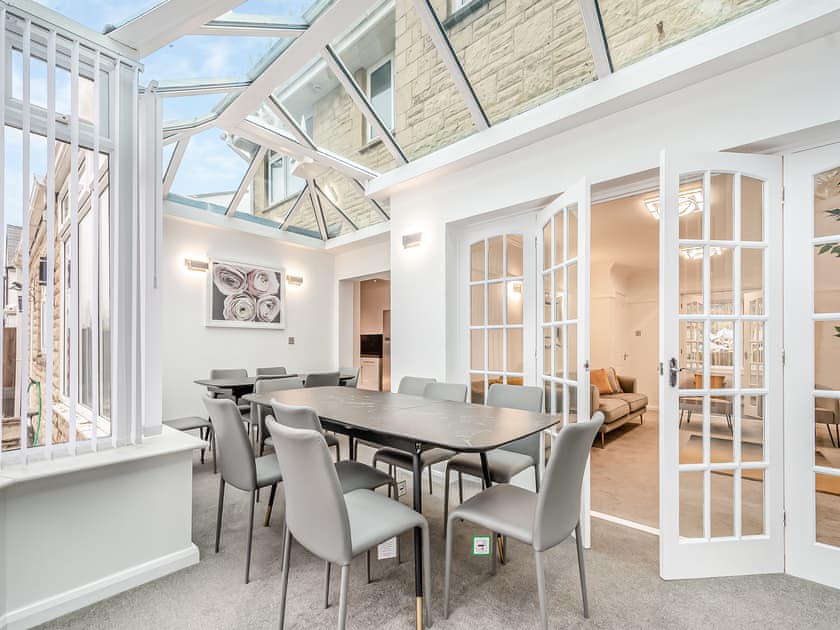 Dining room | Robinswood House, Gloucester, near Cotswolds