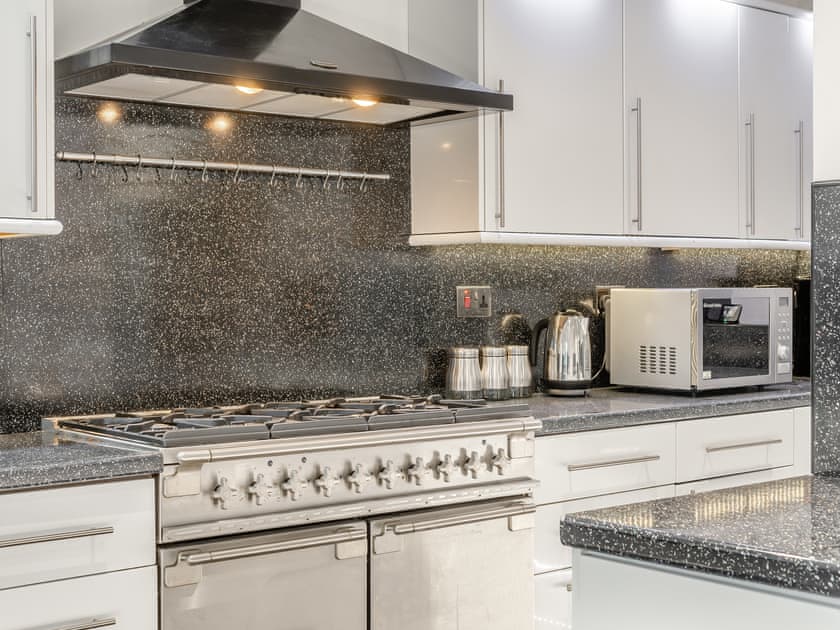 Kitchen | Robinswood House, Gloucester, near Cotswolds