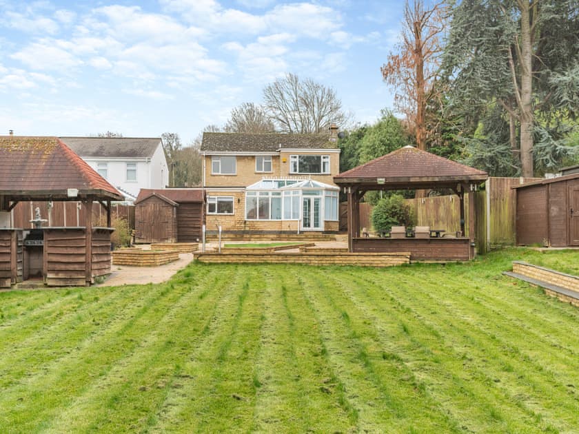 Garden | Robinswood House, Gloucester, near Cotswolds
