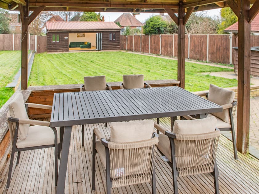 Garden and grounds | Robinswood House, Gloucester, near Cotswolds