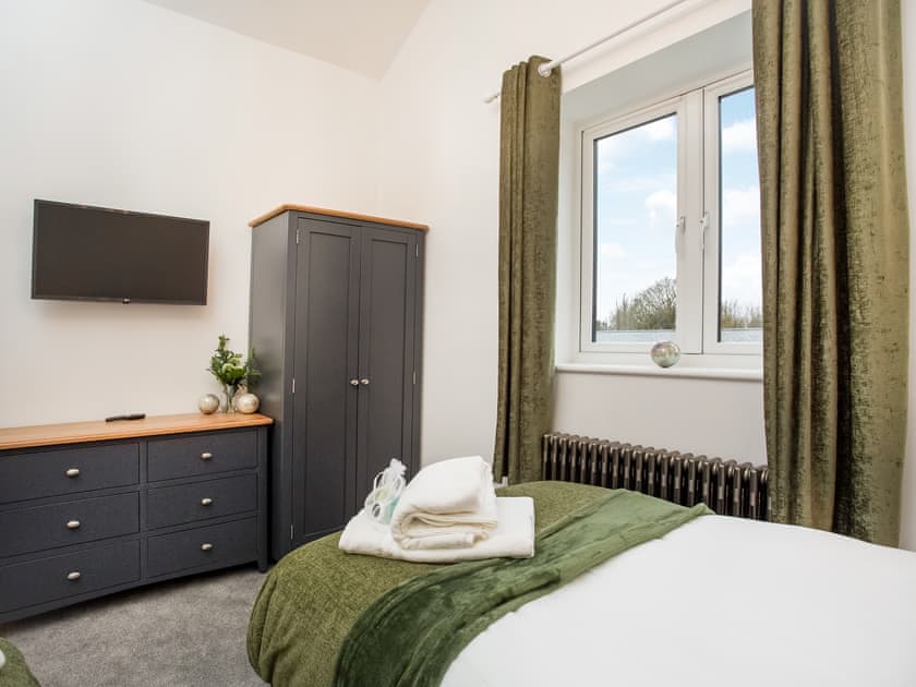 Twin bedroom | Eastacombe, Atherington, near Umberleigh