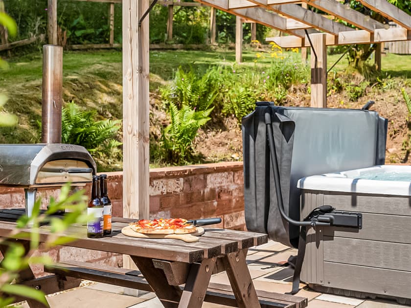 Sitting-out-area | Laundry Cottage - Drumlanrig Castle, Thornhill, near Dumfries