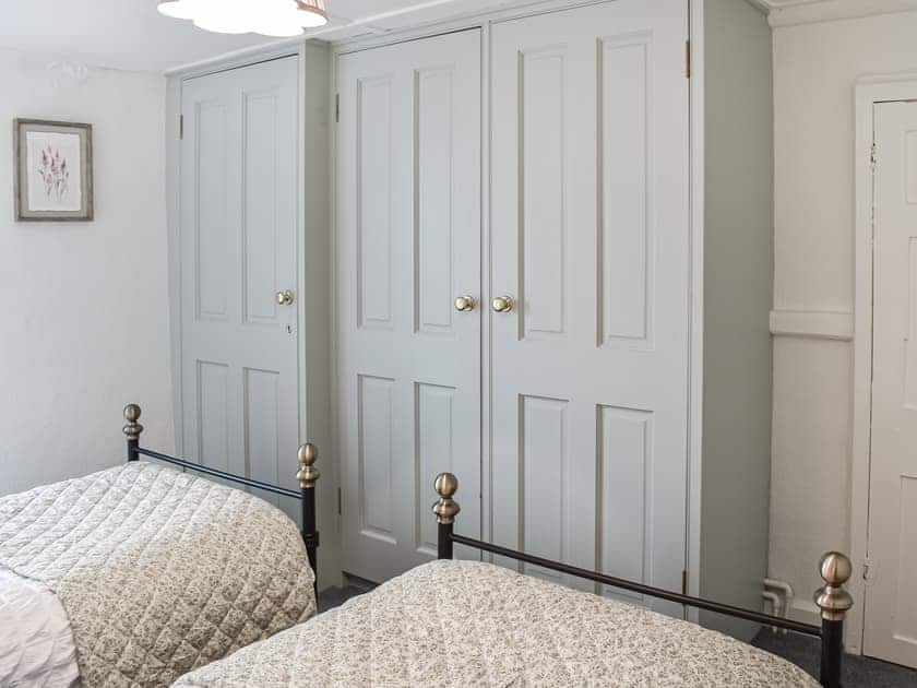 Twin bedroom | Woodbine Cottage, Burrow, near Kirkby Londsdale