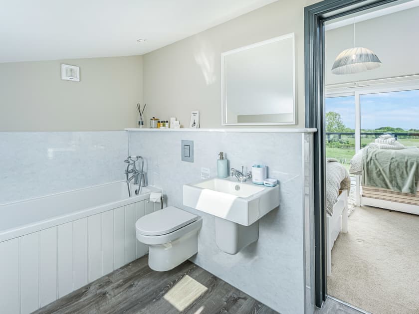 Bathroom | Bellshill Bothy, Bellshill, near Bamburgh