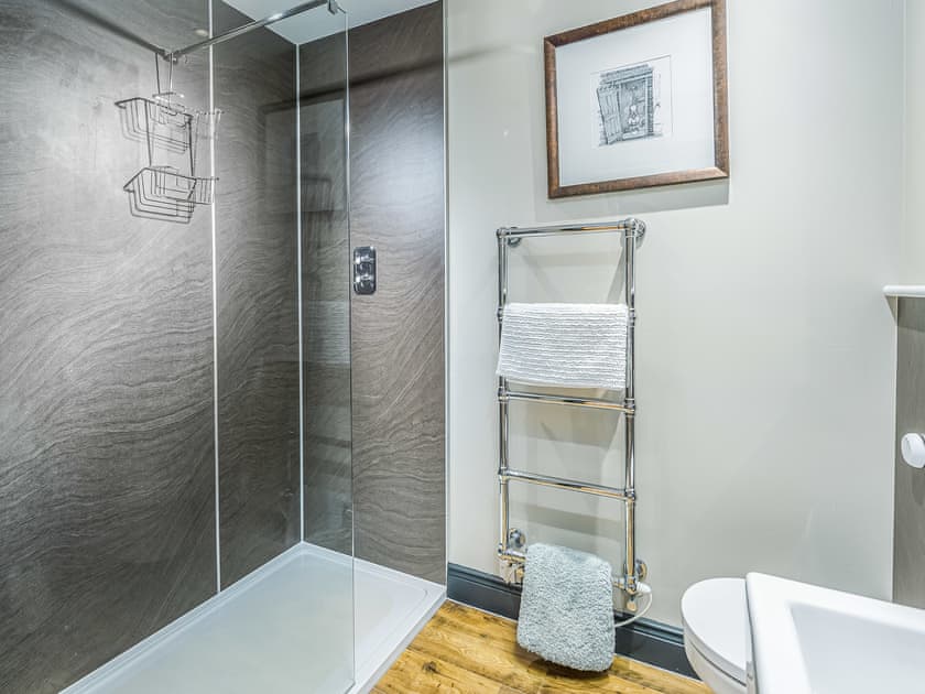 Bathroom | Bellshill Bothy, Bellshill, near Bamburgh
