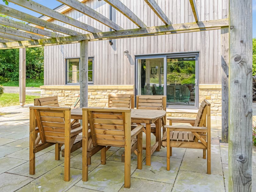Sitting-out-area | Bellshill Bothy, Bellshill, near Bamburgh