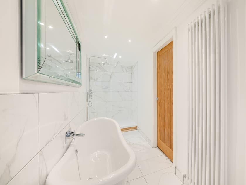 Bathroom | Violet Cottage - Ridley House, Yarm