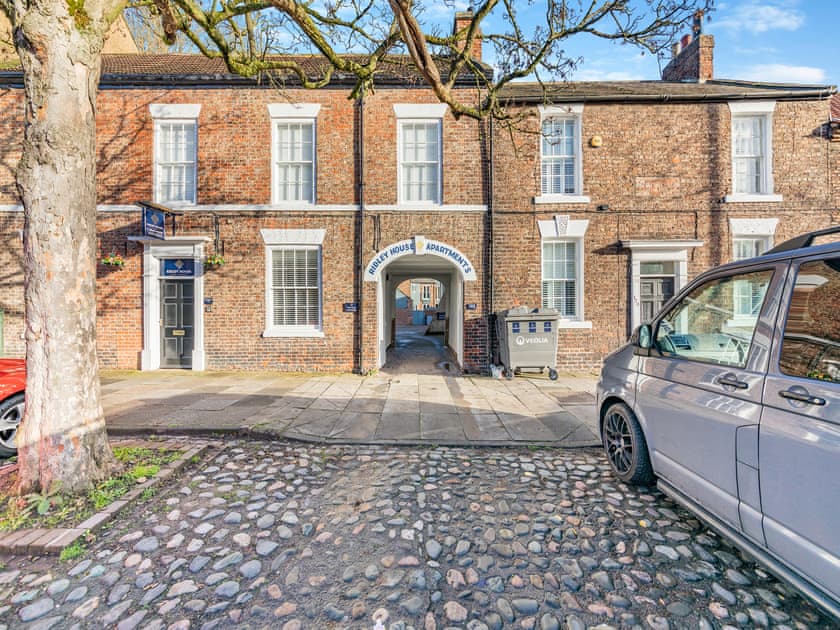 Exterior | Violet Cottage - Ridley House, Yarm
