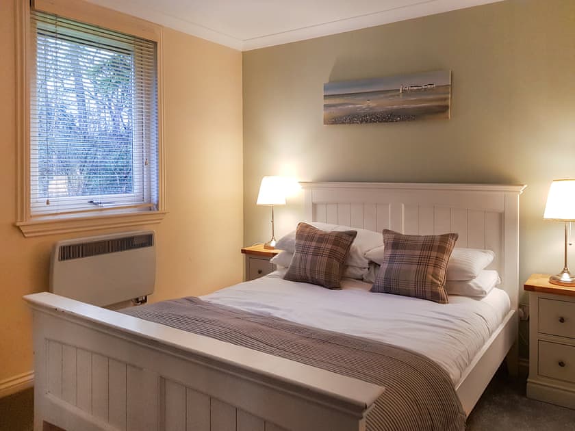 Double bedroom | Leven Lodge 2 - Loch Lomond Sanctuary Lodges, Loch Lomond