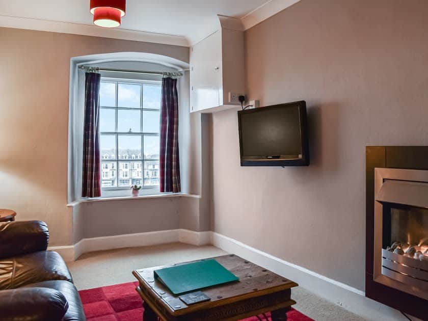 Living room/dining room | Fisher - The Admirals House, Ilfracombe