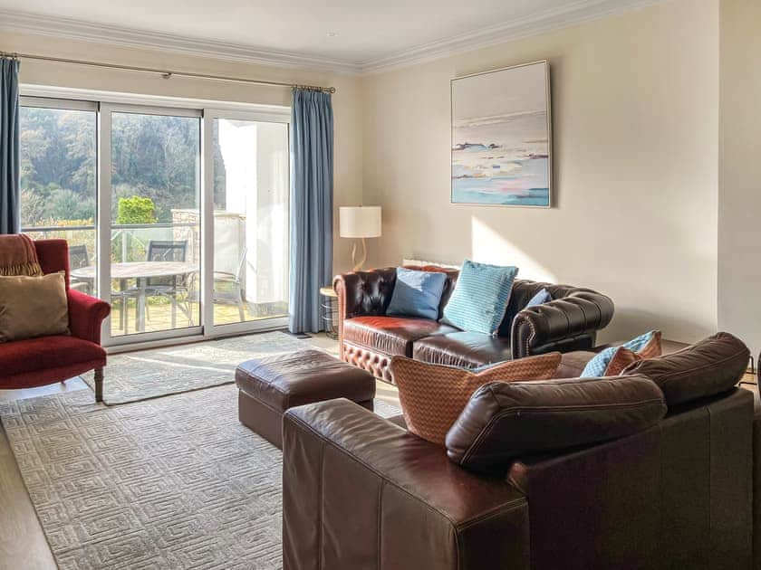 Tastefully furnished living room | St Elmo Court 7, Salcombe