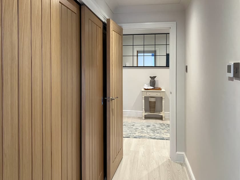 Hallway | St Elmo Court 7, Salcombe