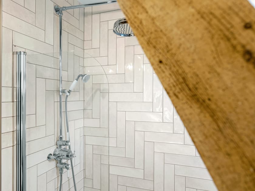 Bathroom | Hop Pickers - White House Cottages, Aylton, nr Ledbury