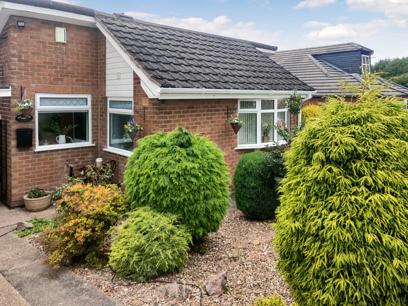 Exterior | Teversal View Bungalow - Peaceful Holidays, Skegby