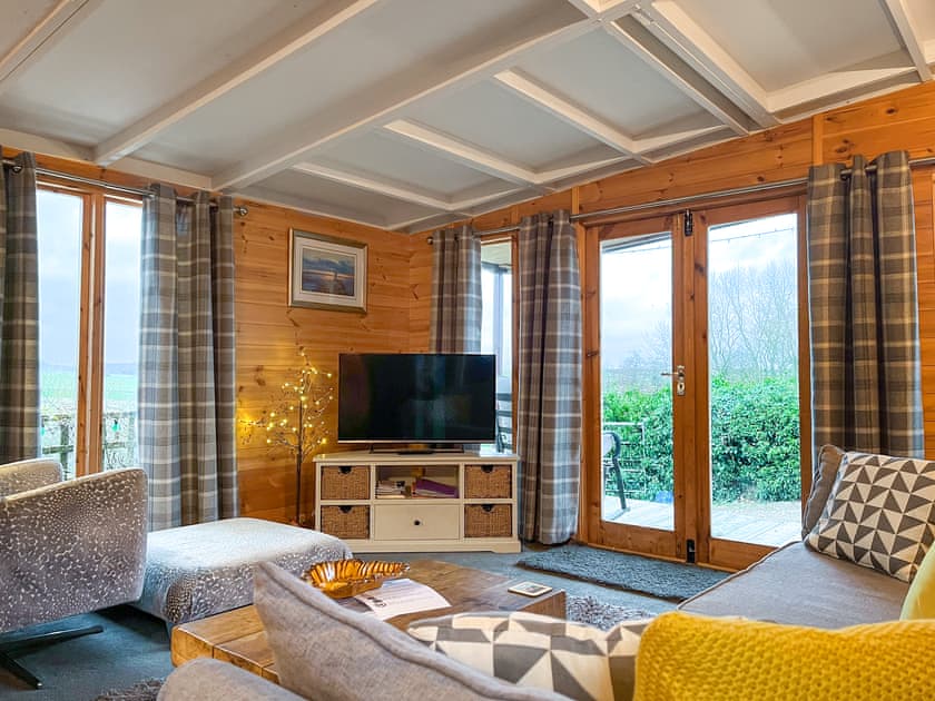 Living area | Peaceful Cabin Retreat - Peaceful Holidays, Skegby