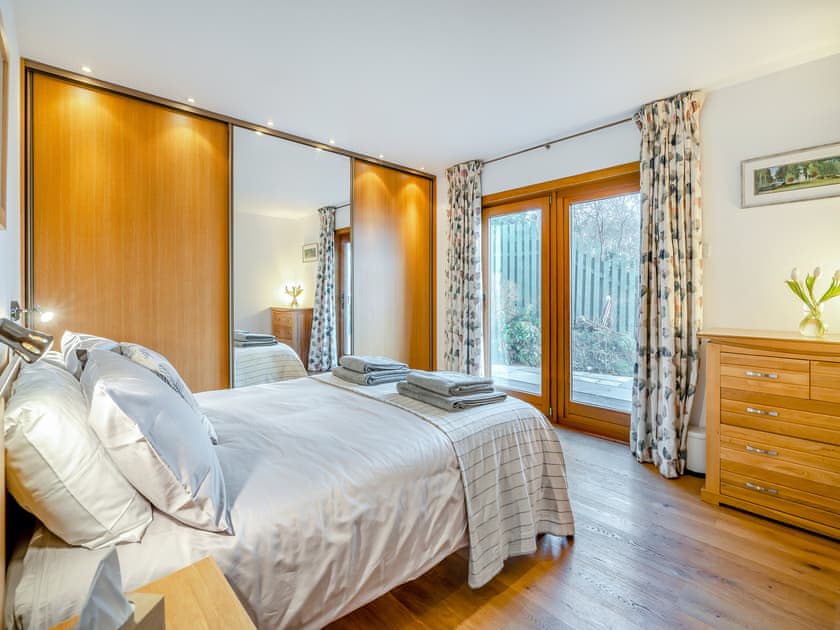 Double bedroom | Shore House, Kilcreggan, near Helensburgh