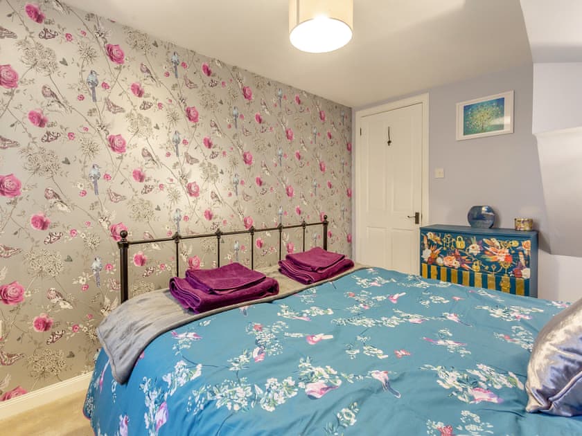 Double bedroom | East Tarrel Cottage, Portmahomack