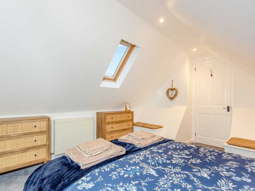 Double bedroom | East Tarrel Cottage, Portmahomack