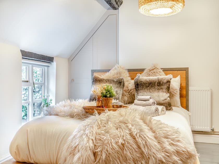 Double bedroom | The Wild Cherry Tree Retreat, Ironbridge, near Telford