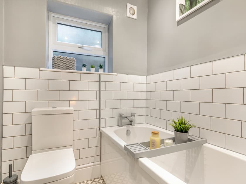Bathroom | The Wild Cherry Tree Retreat, Ironbridge, near Telford