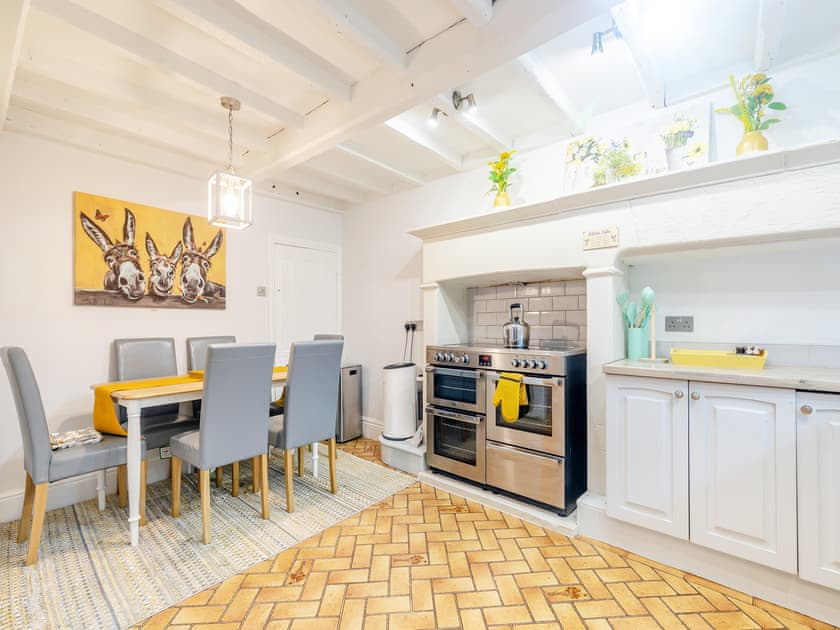 Kitchen/diner | Dale House Farm - Dale House Farm Cottages, Monyash, near Bakewell