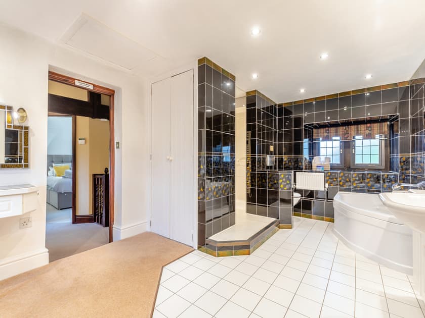 Bathroom | Dale House Farm - Dale House Farm Cottages, Monyash, near Bakewell