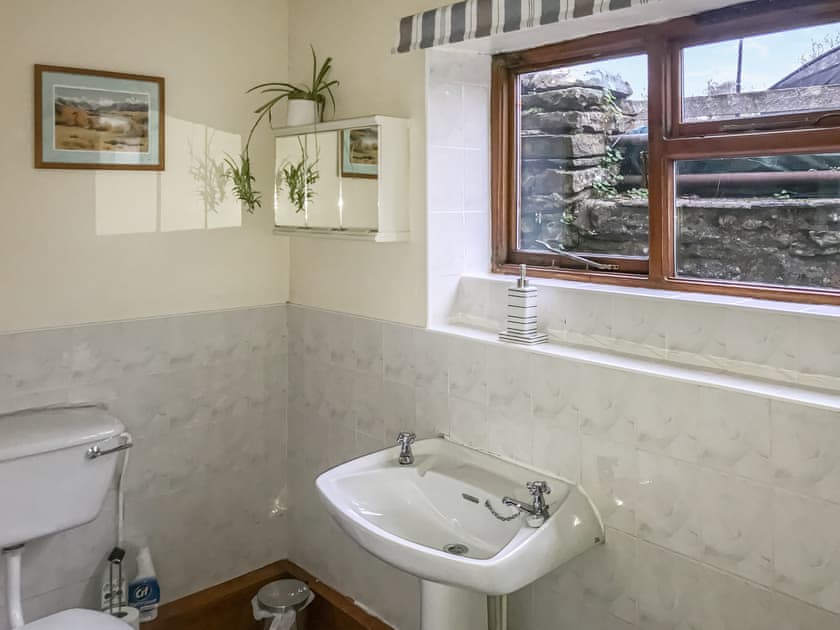 Shower room | Bellypig Cottage, Bellerby near Leyburn