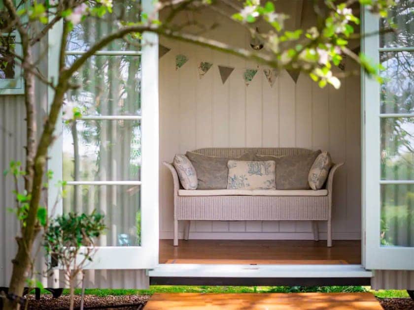 Exterior | Helen’s Shepherds Hut, Haxton