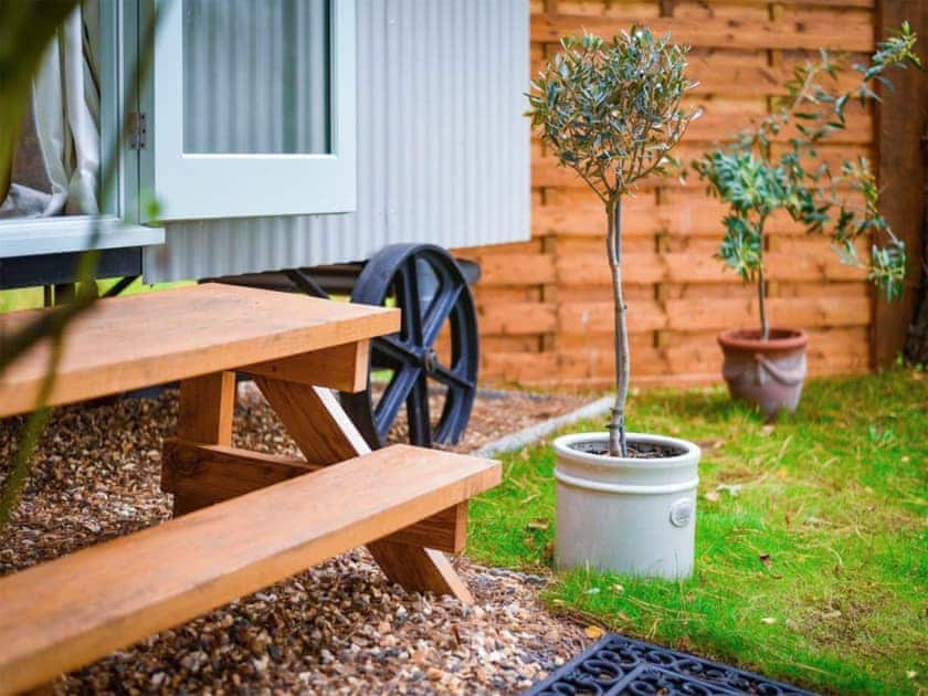 Sitting-out-area | Helen’s Shepherds Hut, Haxton