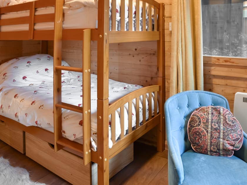 Bunk bedroom | Algwen Cabin, West Walton