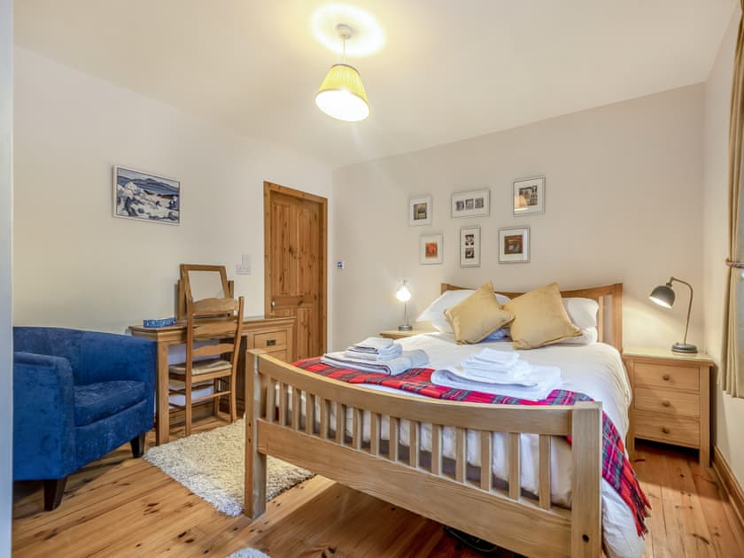 Double bedroom | The Holly Trees- Holly Tree Lodge - The Holly Trees, Kilmun, near Dunoon