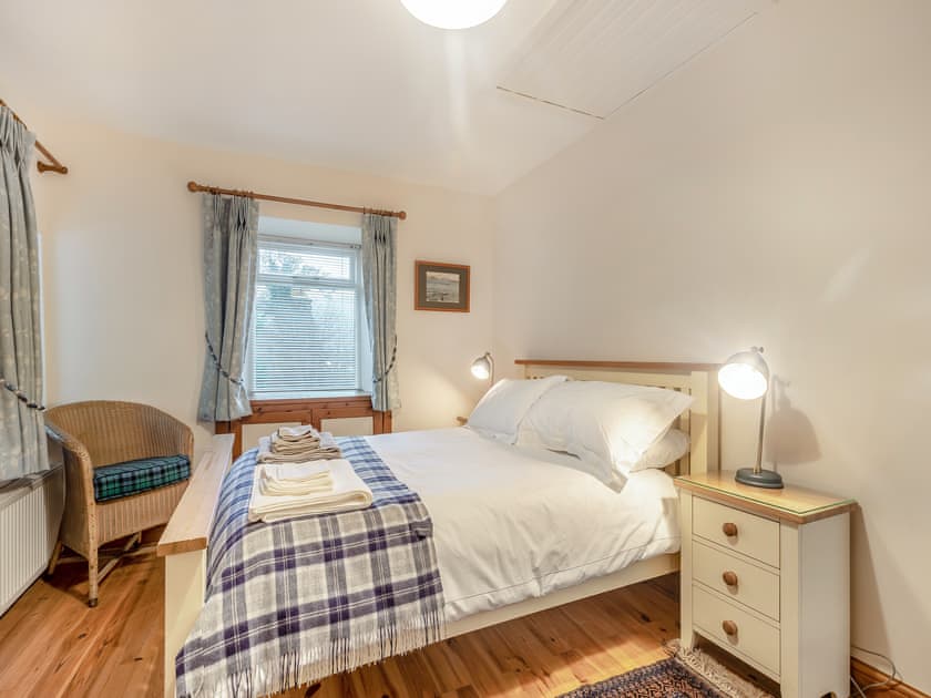 Double bedroom | The Holly Trees- Holly Tree Lodge - The Holly Trees, Kilmun, near Dunoon