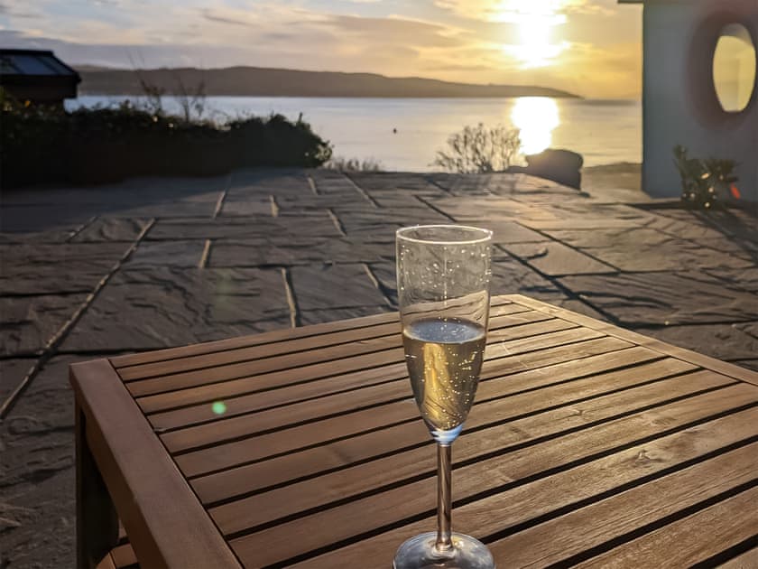 Sitting-out-area | Shore House, Kilcreggan, near Helensburgh