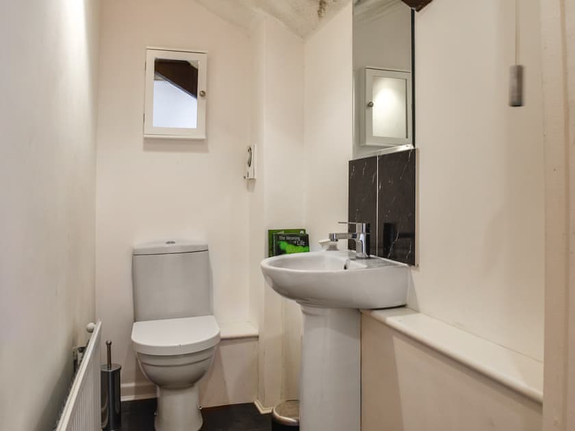 Bathroom | Fairways Retreat, Northam