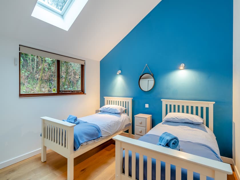 Twin bedroom | Rockenhayne FarmsteadThe Retreat, Branscombe