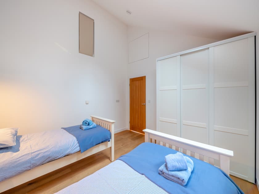 Twin bedroom | Rockenhayne FarmsteadThe Retreat, Branscombe