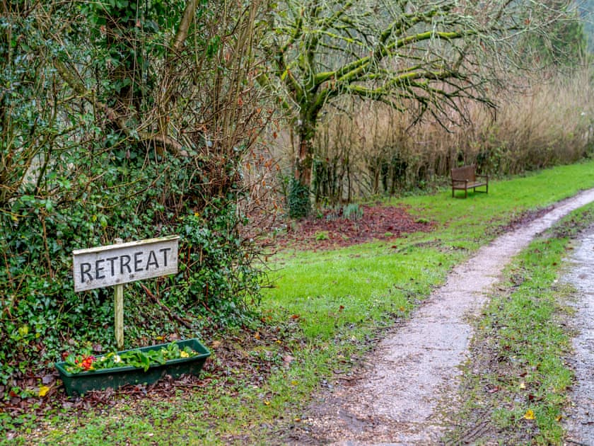 Driveway | Rockenhayne FarmsteadThe Retreat, Branscombe