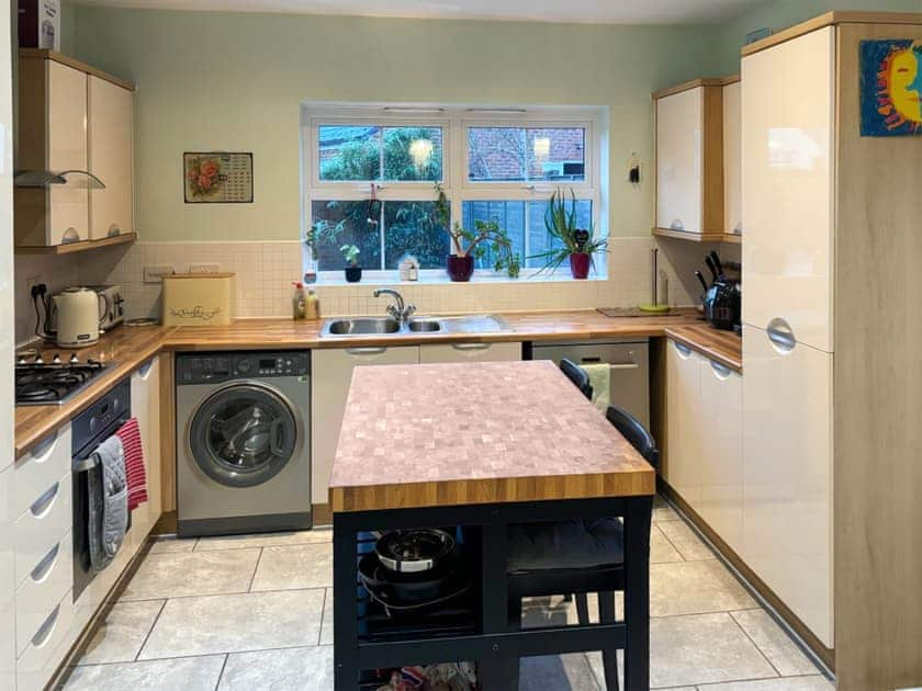 Kitchen | Melrose Walk, Tewkesbury