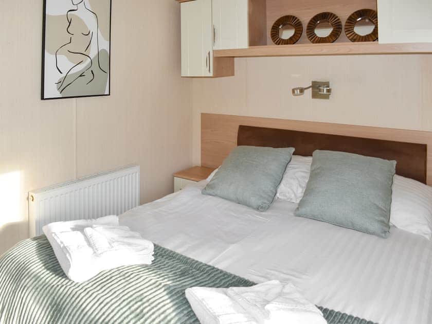Double bedroom | Solent Retreat - Solent Village 13, Thorness Bay