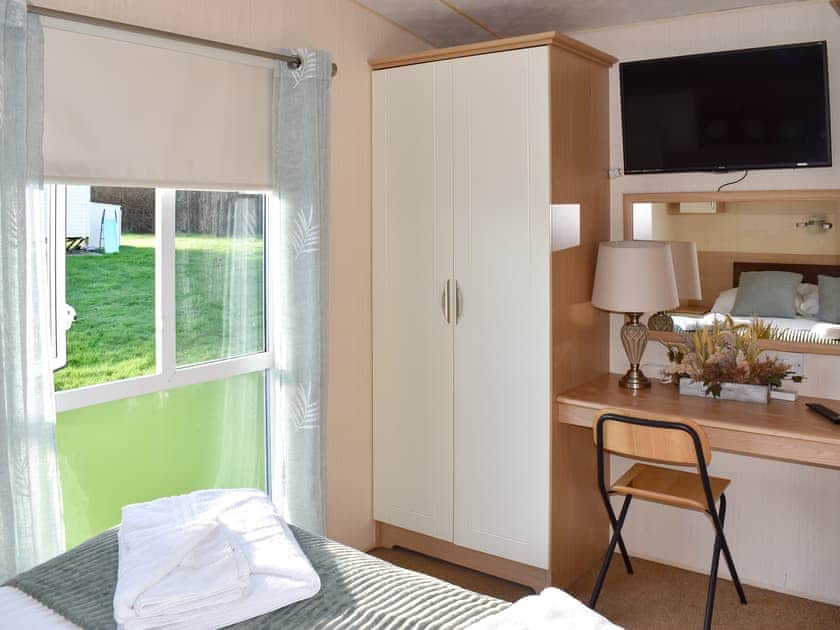 Double bedroom | Solent Retreat - Solent Village 13, Thorness Bay