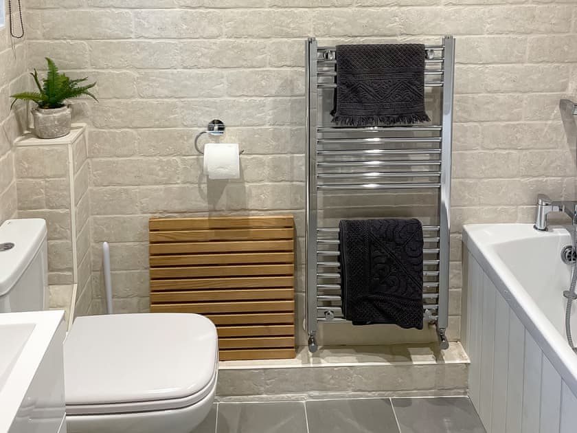 Bathroom | Cloggy Nook, Tughall Steads near Beadnell