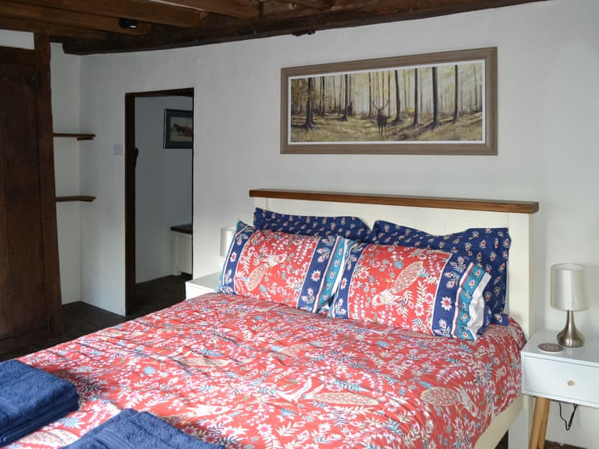 King size bedroom | Rose Cottage, Bethersden, near Ashford