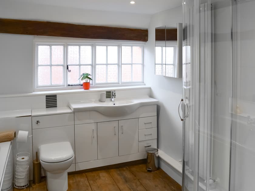 Bathroom | Rose Cottage, Bethersden, near Ashford